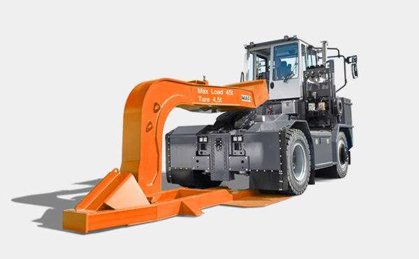 Zugmaschine mit montiertem Hubsystem